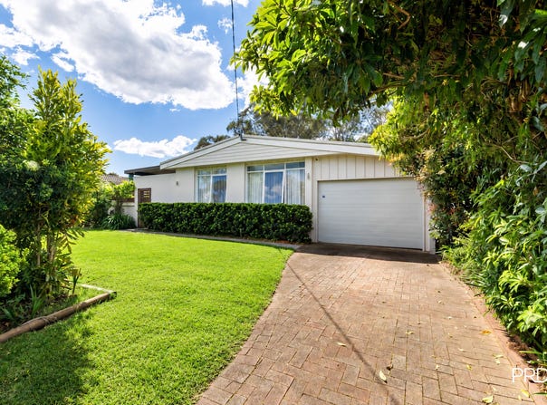 11 Campton Avenue, Cambridge Park, NSW 2747