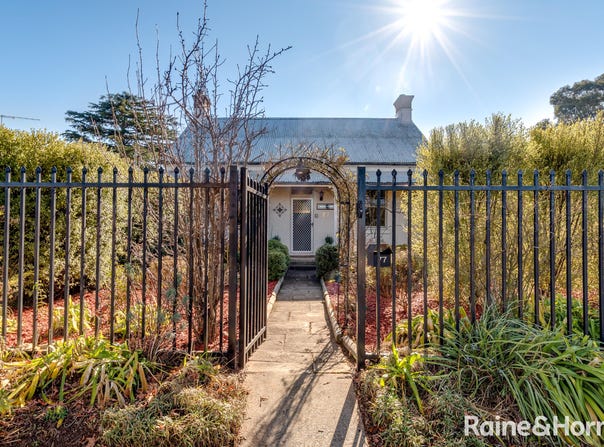 77 Kinghorne Street, Goulburn, NSW 2580