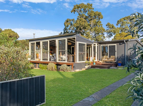 61  Wills Street, Dunkeld, Vic 3294