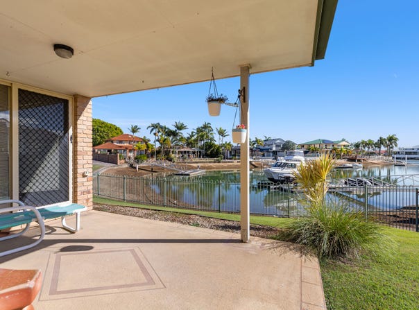 14 Fleetwing Avenue, Newport, Qld 4020