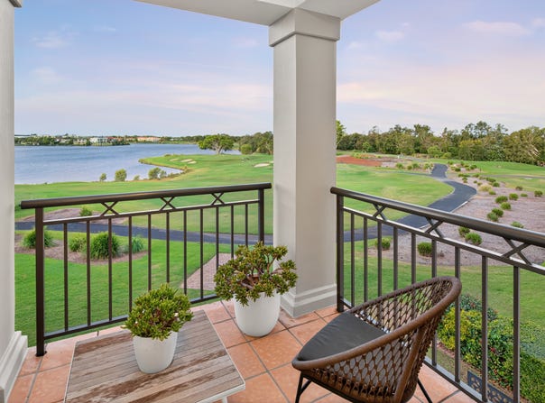 8341 Magnolia Dr East, Hope Island, Qld 4212