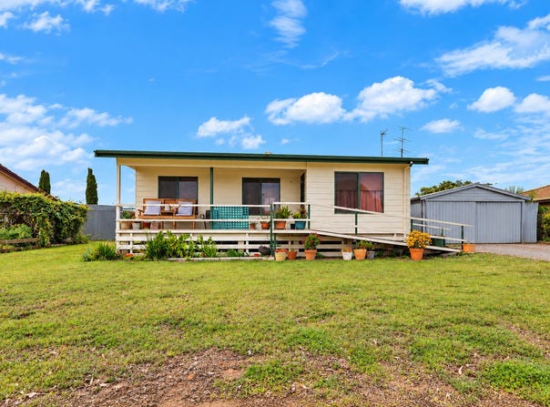 18 Lakin Crescent, Tumby Bay, SA 5605