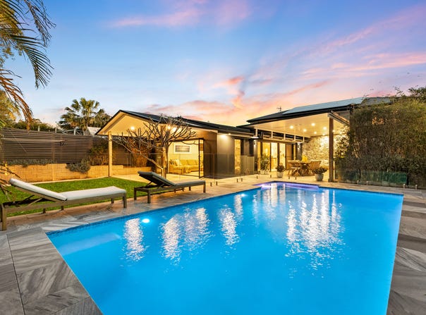 13 Marlowe Road, Bateau Bay, NSW 2261