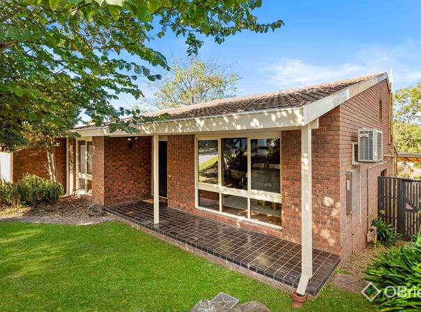 1 Outlook Drive, Berwick, Vic 3806