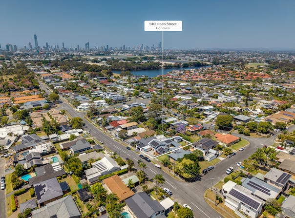 140 Heeb Street, Benowa, Qld 4217