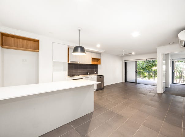 204/9-15 Regina Street, Greenslopes, Qld 4120