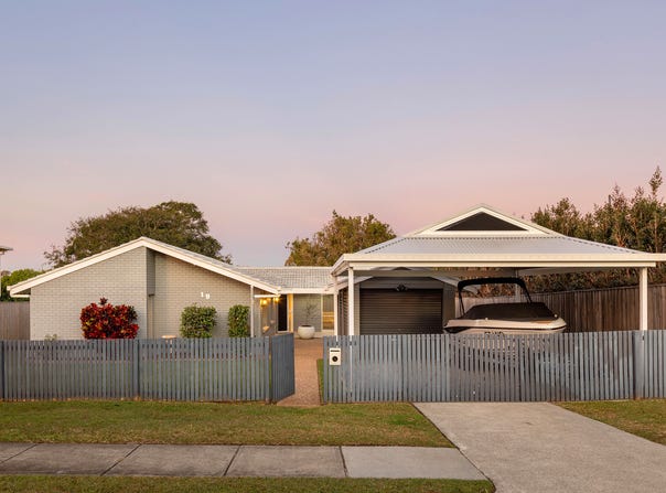 19 Catamaran Street, Manly West, Qld 4179