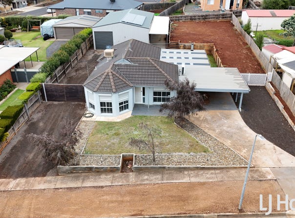 30 Darcy street, Maddingley, Vic 3340