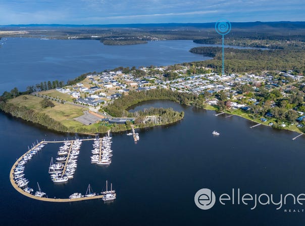 8a Trinity Point Drive, Morisset Park, NSW 2264