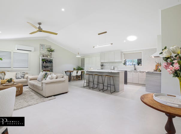 36 Rowlands Road, Burnett Heads, Qld 4670