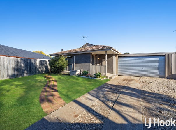 35 Westmelton Drive, Melton West, Vic 3337