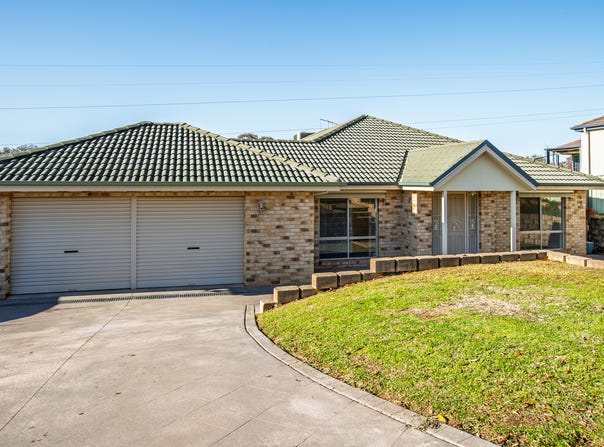60 Mountain View Drive, Lavington, NSW 2641