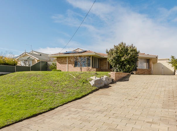 21 St Ives Drive, Yanchep, WA 6035