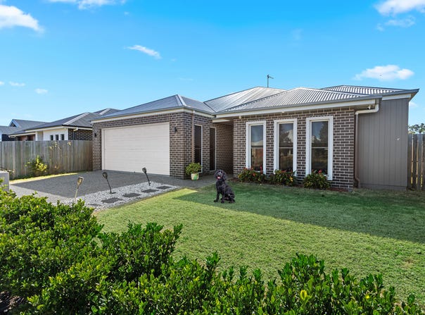 15 Madonna Circuit, Middle Ridge, Qld 4350