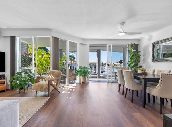 8/75-77 Morala Avenue, Runaway Bay, Qld 4216