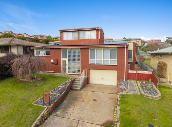 207 Madden Street, Devonport, Tas 7310