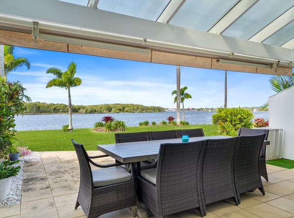 15/81-91 Boykambil Esplanade North, Hope Island, Qld 4212