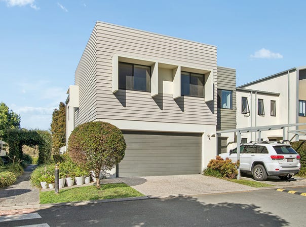 8/2 Inland Drive, Tugun, Qld 4224