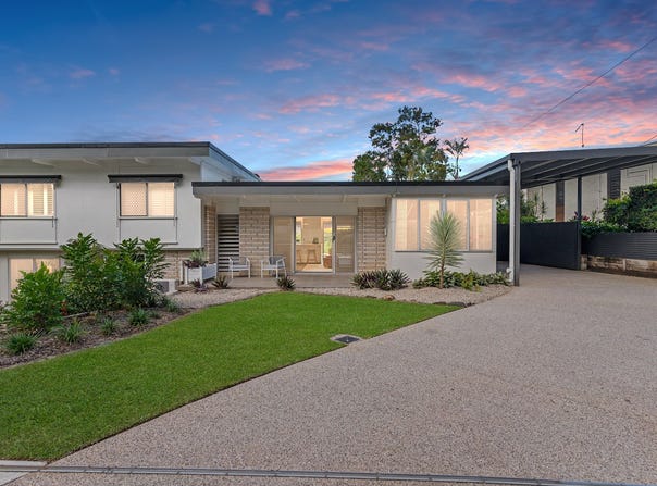 28 Atherton Street, Whitfield, Qld 4870