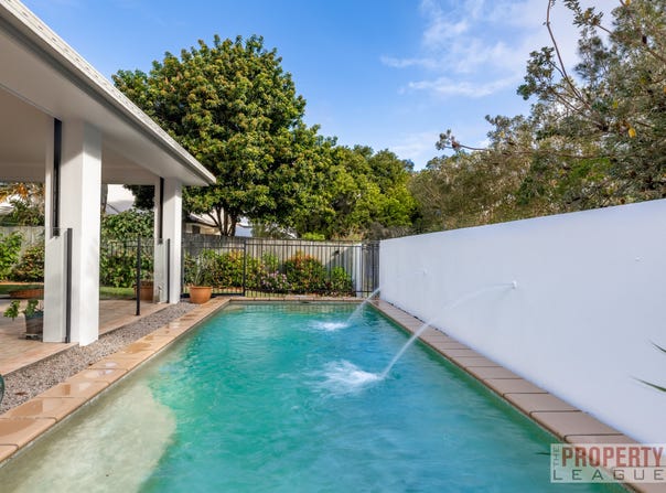 68 Prestwick Dr, Twin Waters, Qld 4564