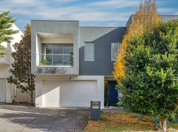 13 Linnaker Place, Kew, Vic 3101