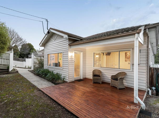 147 Mountain View Road, Briar Hill, Vic 3088