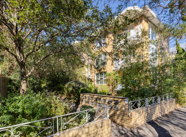 6/8 Westbury Street, St Kilda East, Vic 3183