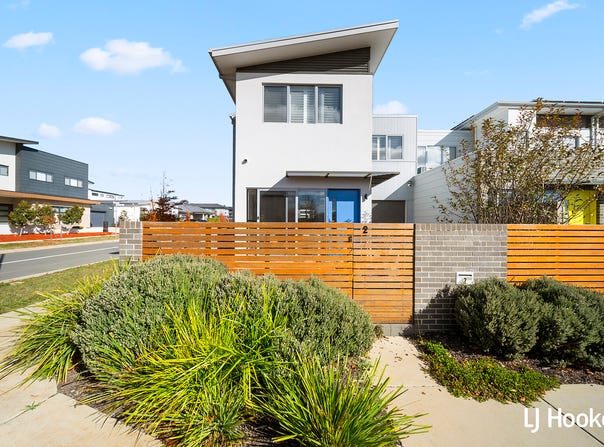 2 Ferrari Court, Strathnairn, ACT 2615
