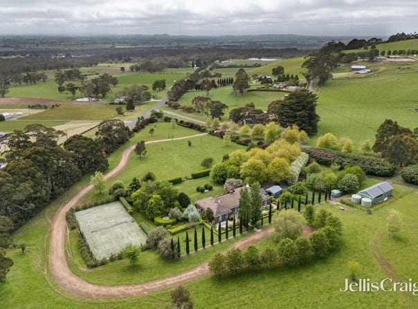 16 Whites Road, Buninyong, Vic 3357