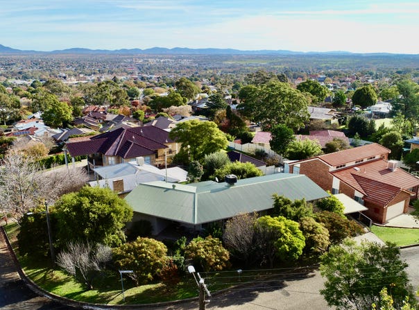 2 Bellevue Crescent, Tamworth, NSW 2340