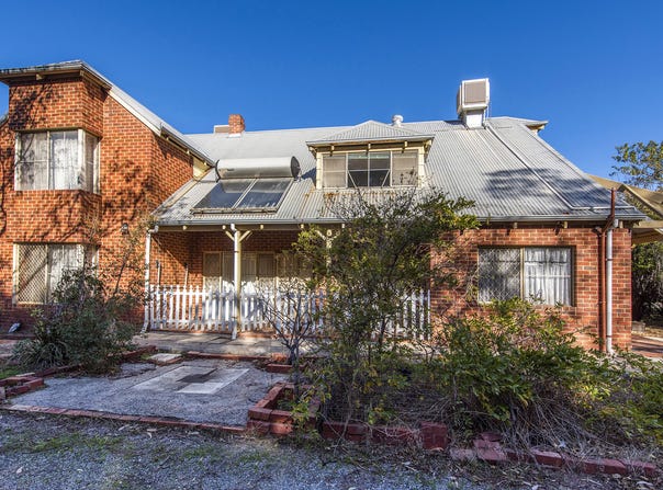 11 Abbey Road, Armadale, WA 6112