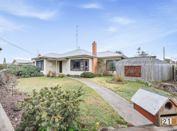 212 Yarrowee Street, Sebastopol, Vic 3356