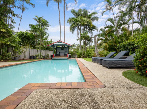 2 Seabrook Avenue, Port Douglas, Qld 4877