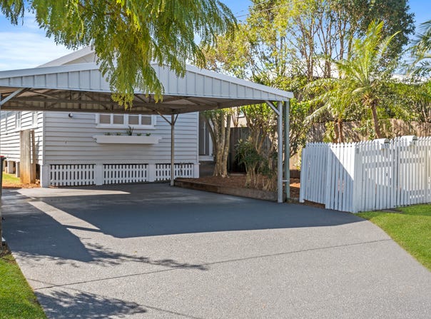 11 Haig Street, Wynnum West, Qld 4178