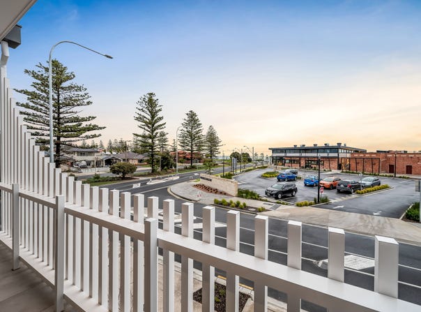45 Fort Largs Boulevard, Taperoo, SA 5017