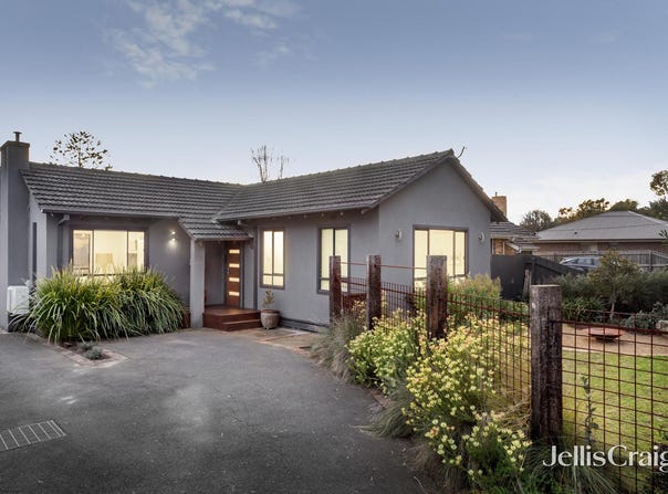 1/111 Liberty Parade, Bellfield, Vic 3081