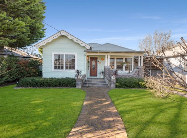 13 Melbourne Street, New Berrima, NSW 2577