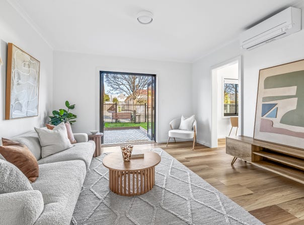 1/62 Normanby Avenue, Thornbury, Vic 3071