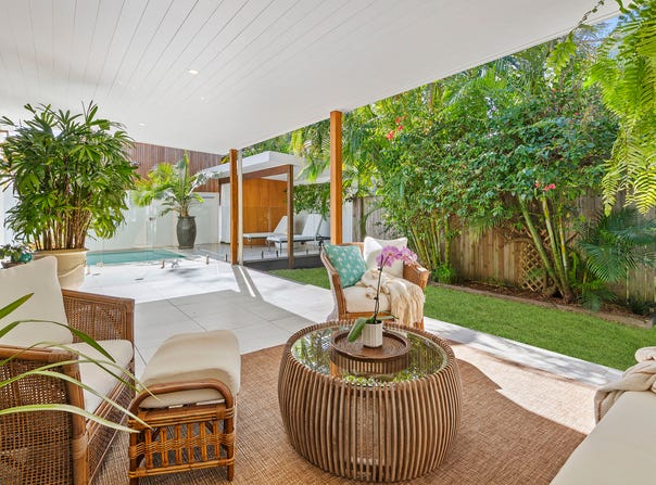 5 Carlyle Drive, Currumbin, Qld 4223