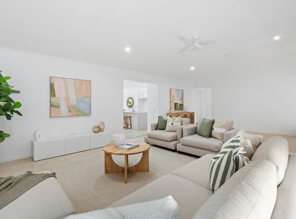 6 Parkdale Court, Robina, Qld 4226