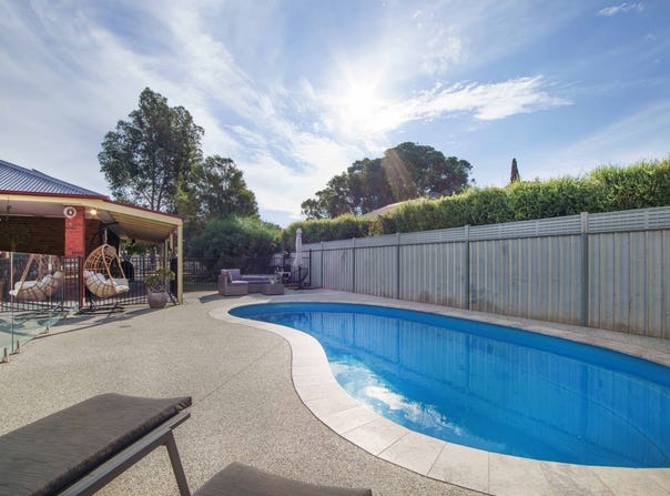 68 River Rd, Murchison, Vic 3610