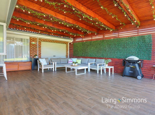 69 Swan Circuit, Green Valley, NSW 2168