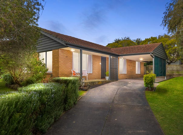 3 Charmaine Street, Dromana, Vic 3936