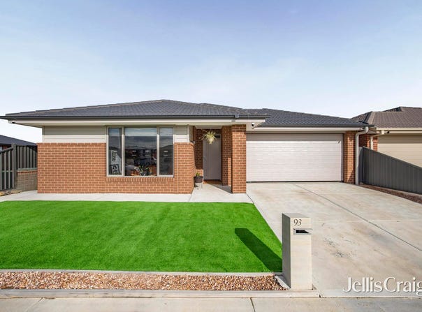 93 Messenger Parade, Lucas, Vic 3350