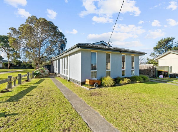 4 Graves Court, Heyfield, Vic 3858