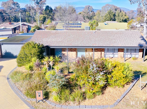 2 Rickard Place, Gowrie, ACT 2904