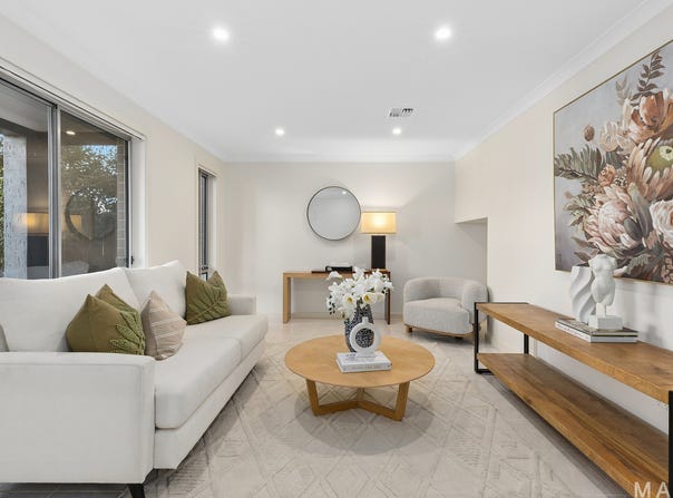 39 Moonlight Avenue, Harrison, ACT 2914