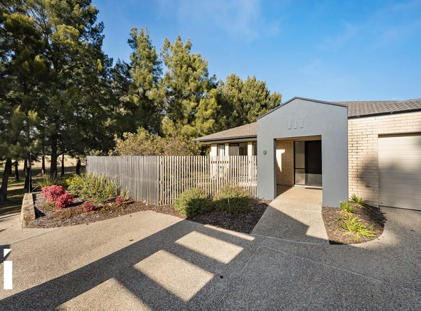 9/121 Streeton Drive, Stirling, ACT 2611