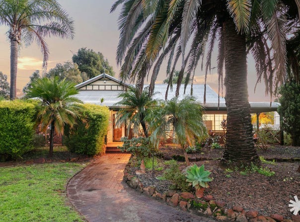 23 Mandogalup Road, Mandogalup, WA 6167