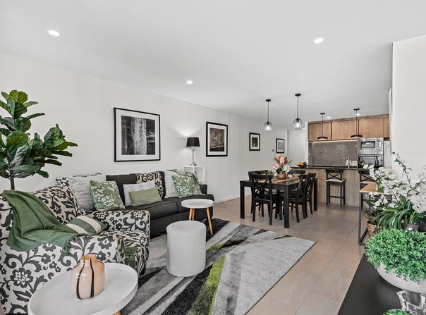 8/15 Roseglen Street, Greenslopes, Qld 4120